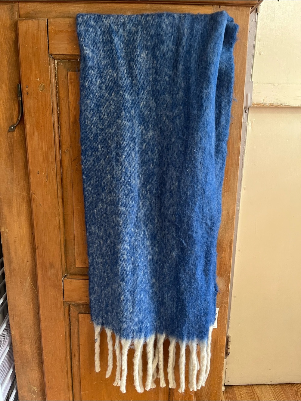 Victoria Leland The Giving Project Scarf